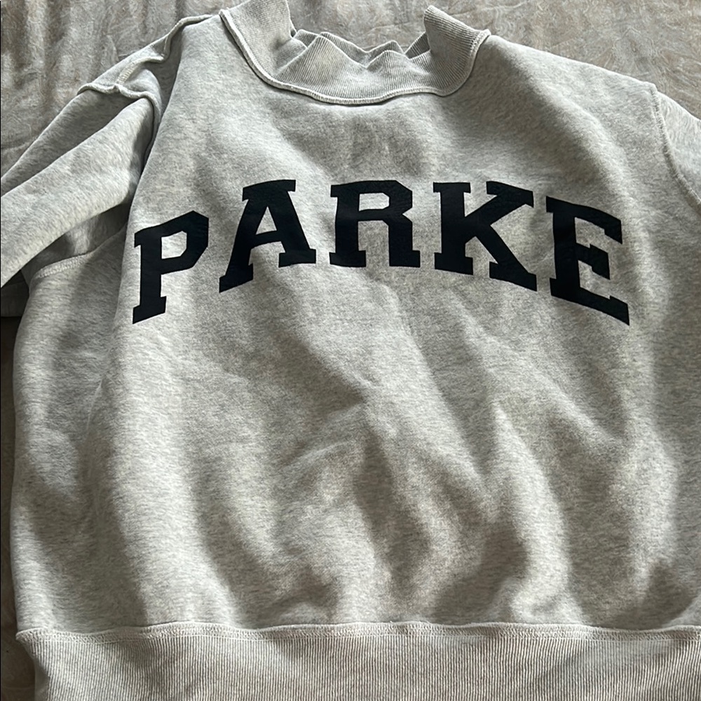 Parke women’s crewneck with SET